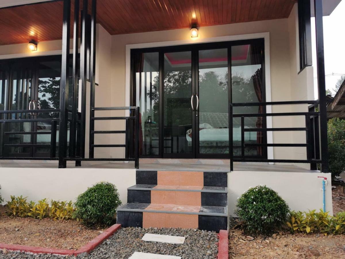 Laila​ Place Hotel Koh Lanta Exterior photo