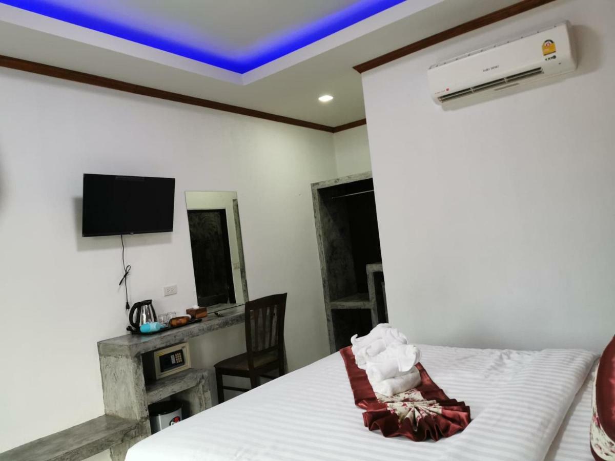 Laila​ Place Hotel Koh Lanta Exterior photo